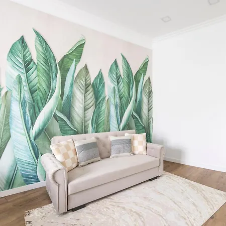 Daire Luxy Spacious & Cozy With Balcony *