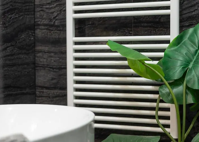 Luxy Spacious & Cozy With Balcony * Budapest