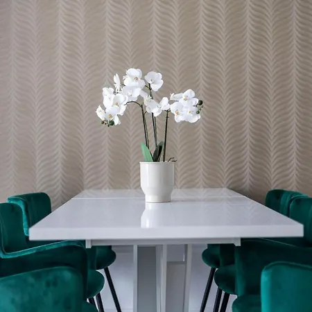 Luxy Spacious & Cozy With Balcony * Budapesta